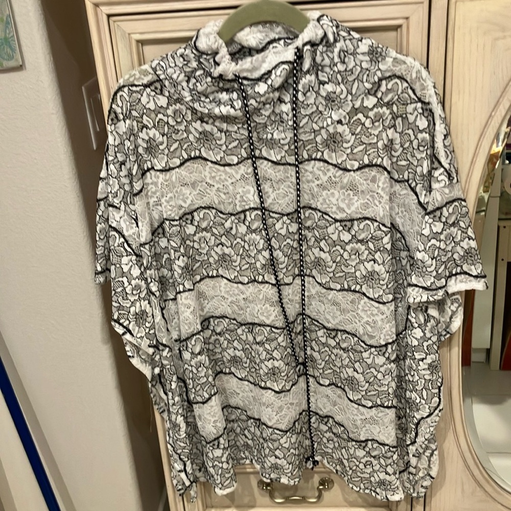 Elegant Black and White Lace Swim Coverup